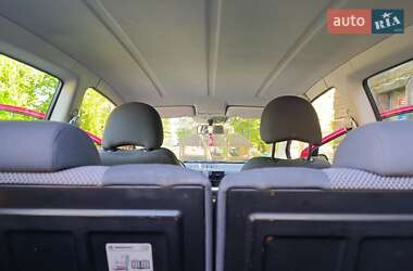 Хэтчбек Volkswagen Fox 2006 в 