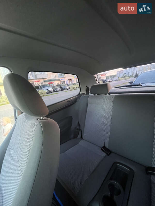 Хэтчбек Volkswagen Fox 2010 в Львове