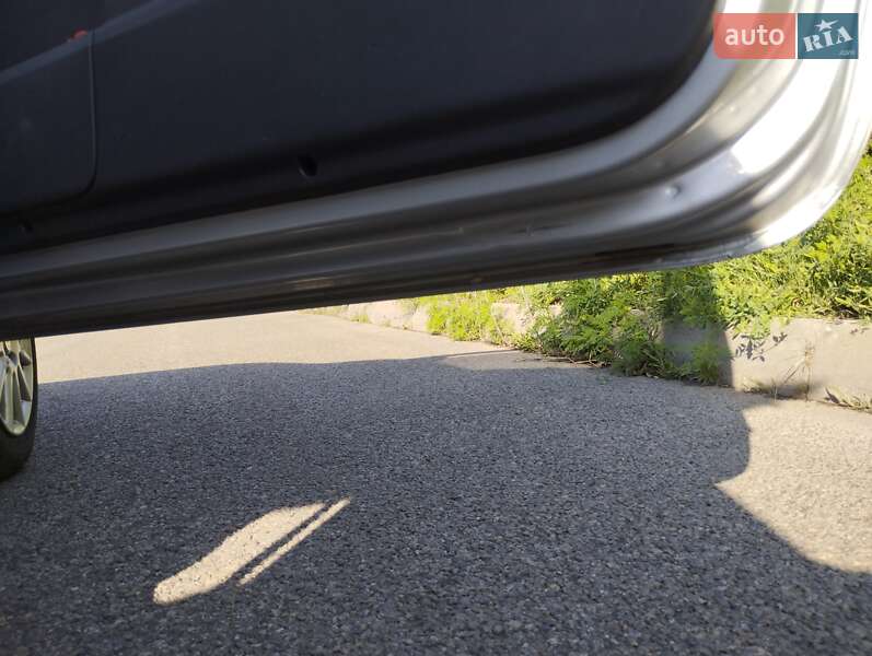 Хетчбек Volkswagen Fox 2005 в Харкові