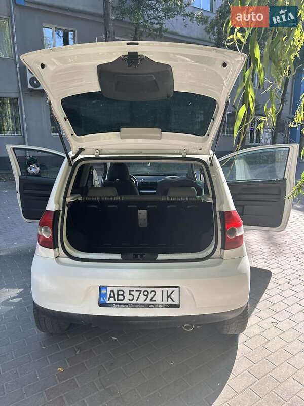 Хэтчбек Volkswagen Fox 2010 в Виннице