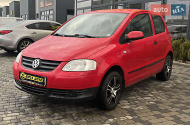 Хэтчбек Volkswagen Fox 2005 в  фото 3 Хэтчбек Volkswagen Fox 2005 в