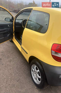 Хетчбек Volkswagen Fox 2006 в  фото 3 Хетчбек Volkswagen Fox 2006 в