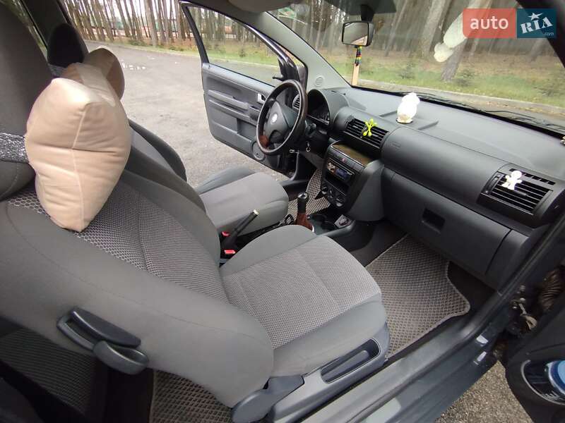 Хэтчбек Volkswagen Fox 2011 в Луцке фото 18 Хэтчбек Volkswagen Fox 2011 в Луцке