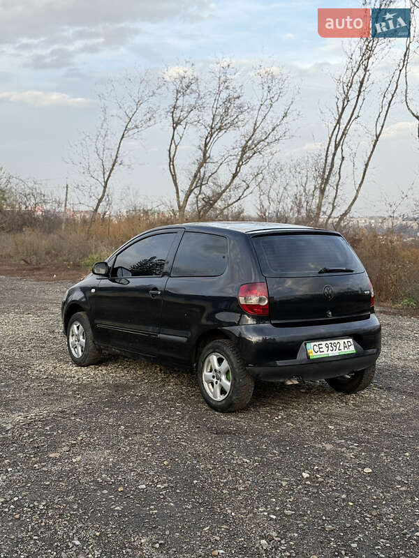 Хэтчбек Volkswagen Fox 2006 в Черновцах фото 2 Хэтчбек Volkswagen Fox 2006 в Черновцах