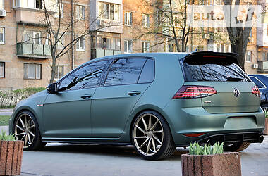 Хетчбек Volkswagen Gol 2015 в 
