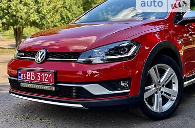Универсал Volkswagen Golf Alltrack 2017 в Ровно