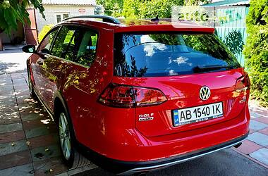 Универсал Volkswagen Golf Alltrack 2016 в Гнивани