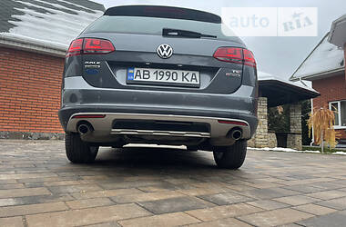 Универсал Volkswagen Golf Alltrack 2016 в Виннице