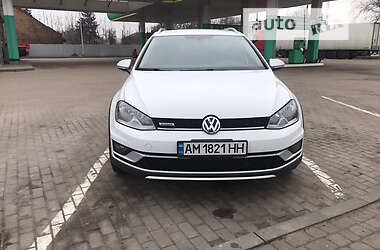 Универсал Volkswagen Golf Alltrack 2017 в Житомире
