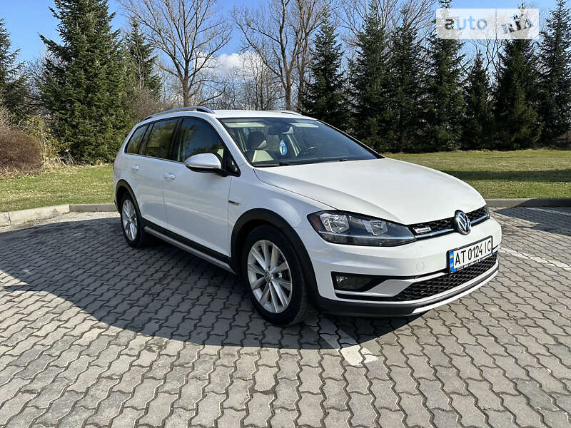 Универсал Volkswagen Golf Alltrack 2018 в Ивано-Франковске