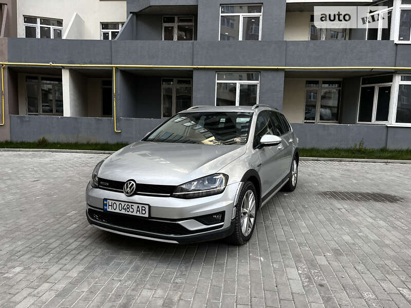 Универсал Volkswagen Golf Alltrack 2017 в Тернополе
