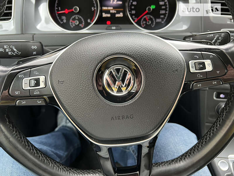 Универсал Volkswagen Golf Alltrack 2015 в Дрогобыче