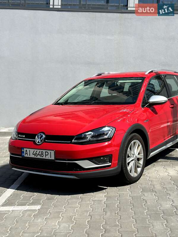 Універсал Volkswagen Golf Alltrack 2016 в Фастові