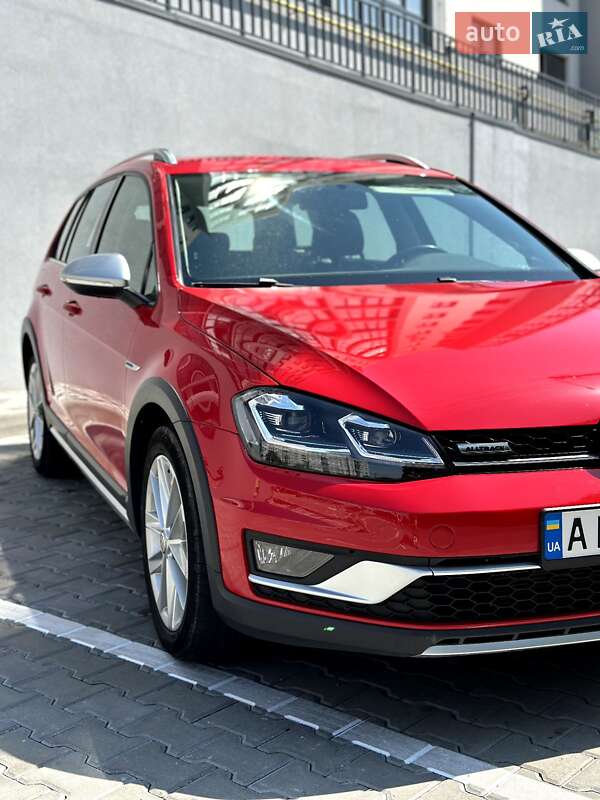 Універсал Volkswagen Golf Alltrack 2016 в Фастові