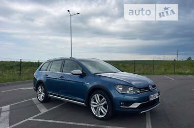 Универсал Volkswagen Golf Alltrack 2017 в Ровно