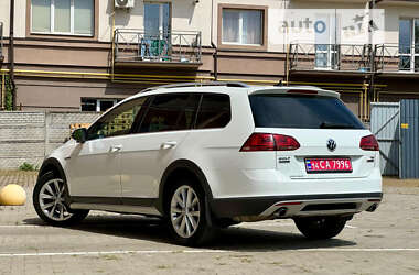 Універсал Volkswagen Golf Alltrack 2016 в Ужгороді