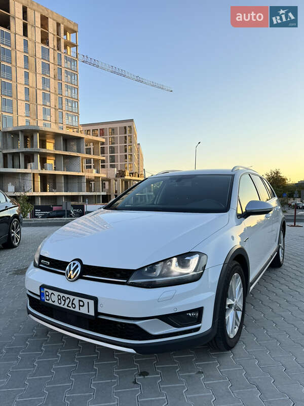 Универсал Volkswagen Golf Alltrack 2016 в Львове