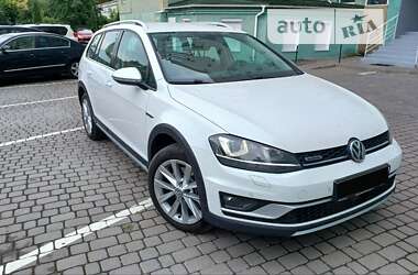 Універсал Volkswagen Golf Alltrack 2015 в Кам'янець-Подільському