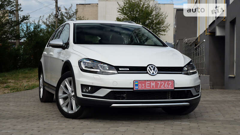 Универсал Volkswagen Golf Alltrack 2018 в Львове