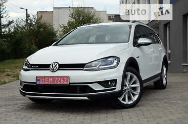 Универсал Volkswagen Golf Alltrack 2018 в Львове