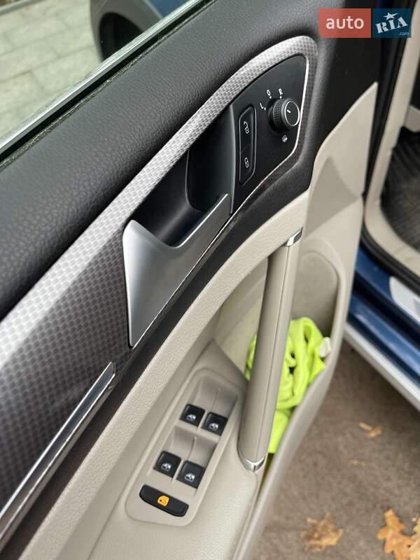 Универсал Volkswagen Golf Alltrack 2019 в Киеве