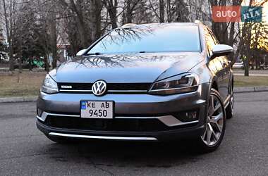 Універсал Volkswagen Golf Alltrack 2016 в Кривому Розі