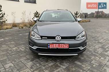 Універсал Volkswagen Golf Alltrack 2016 в Луцьку