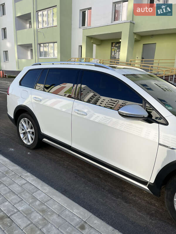 Универсал Volkswagen Golf Alltrack 2016 в Харькове