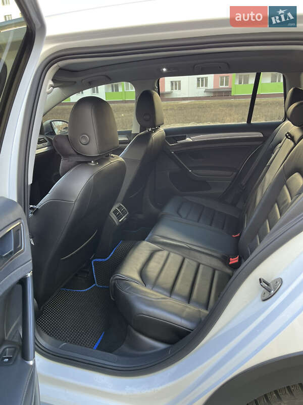 Универсал Volkswagen Golf Alltrack 2016 в Харькове