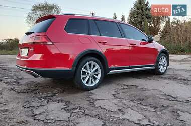 Універсал Volkswagen Golf Alltrack 2016 в 