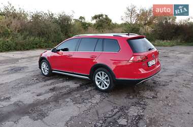 Універсал Volkswagen Golf Alltrack 2016 в 