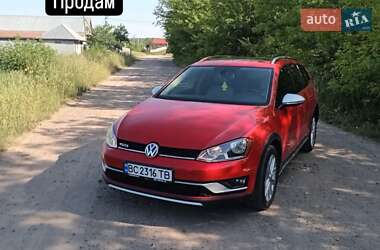 Універсал Volkswagen Golf Alltrack 2016 в 