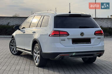 Універсал Volkswagen Golf Alltrack 2019 в Львові