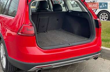 Універсал Volkswagen Golf Alltrack 2017 в 