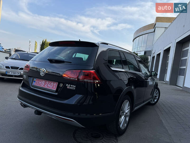 Универсал Volkswagen Golf Alltrack 2016 в Ровно