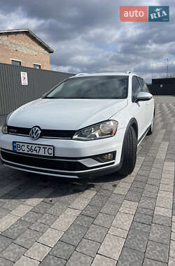 Универсал Volkswagen Golf Alltrack 2017 в 