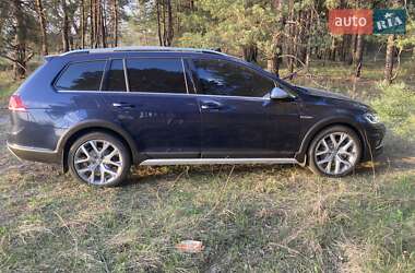 Універсал Volkswagen Golf Alltrack 2018 в Києві