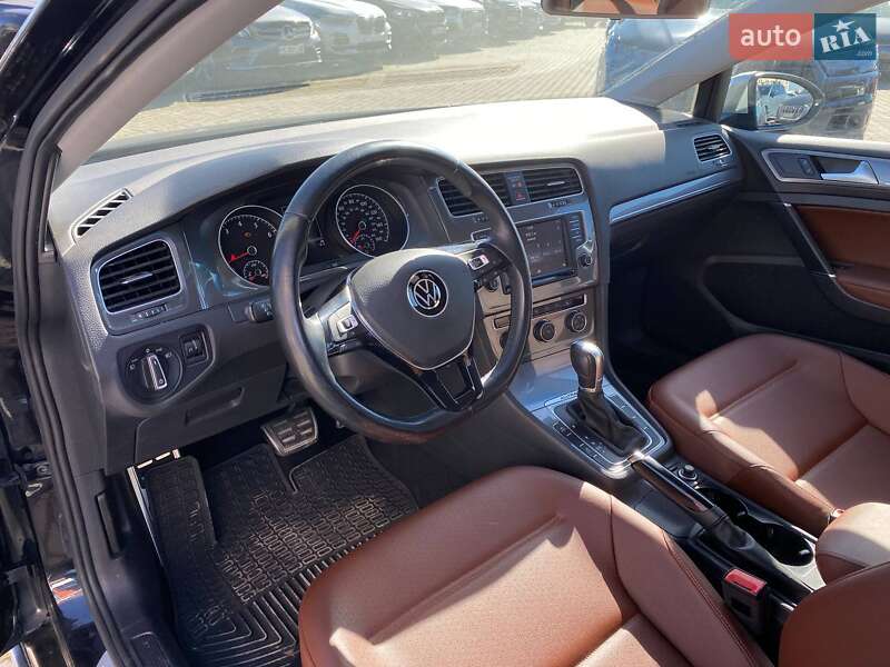 Універсал Volkswagen Golf Alltrack 2016 в Львові