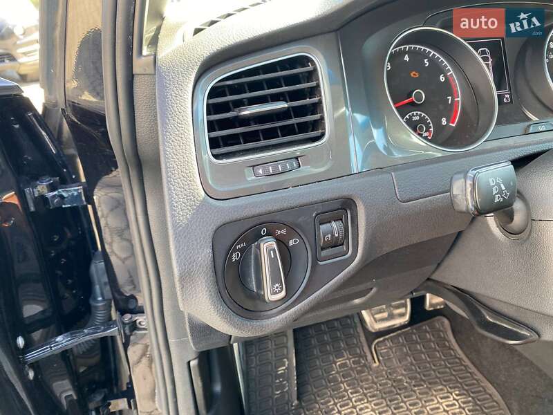 Універсал Volkswagen Golf Alltrack 2016 в Львові