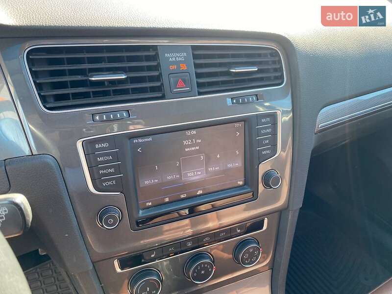 Універсал Volkswagen Golf Alltrack 2016 в Львові