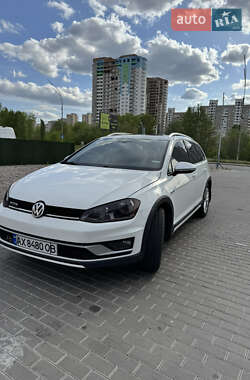 Универсал Volkswagen Golf Alltrack 2017 в 