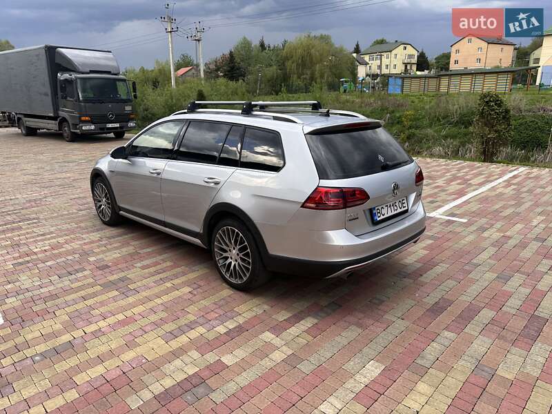 Универсал Volkswagen Golf Alltrack 2016 в Львове