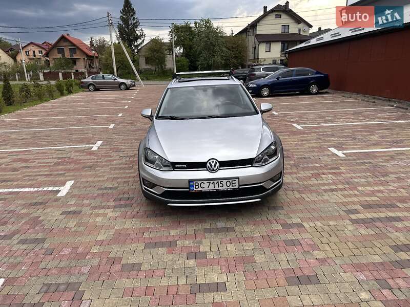 Универсал Volkswagen Golf Alltrack 2016 в Львове