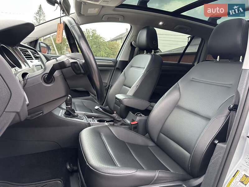 Универсал Volkswagen Golf Alltrack 2016 в Львове