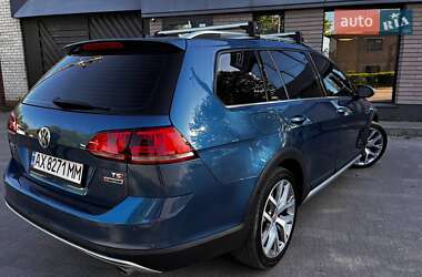 Универсал Volkswagen Golf Alltrack 2017 в 