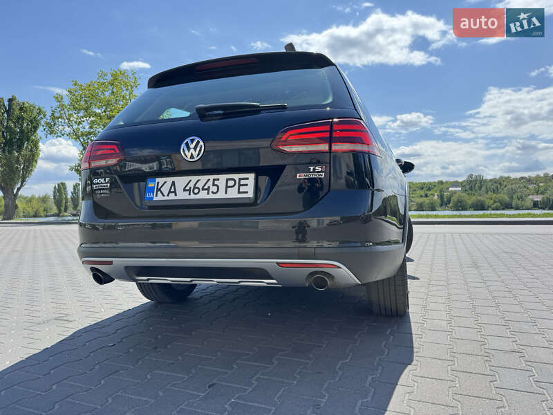 Універсал Volkswagen Golf Alltrack 2017 в Василькові