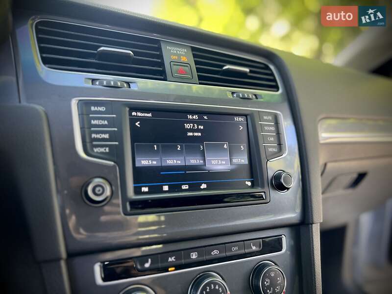 Универсал Volkswagen Golf Alltrack 2016 в Запорожье