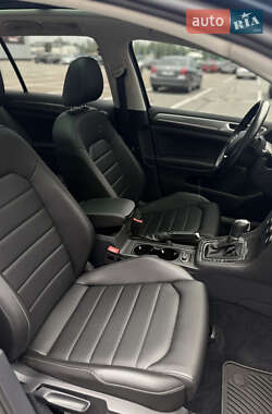 Універсал Volkswagen Golf Alltrack 2017 в 