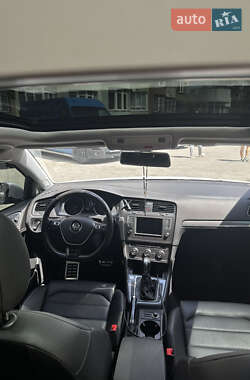 Універсал Volkswagen Golf Alltrack 2017 в 
