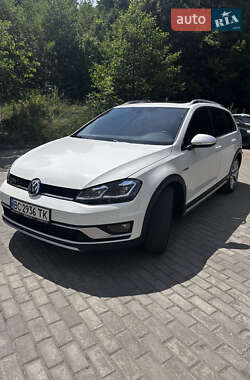 Универсал Volkswagen Golf Alltrack 2017 в Львове